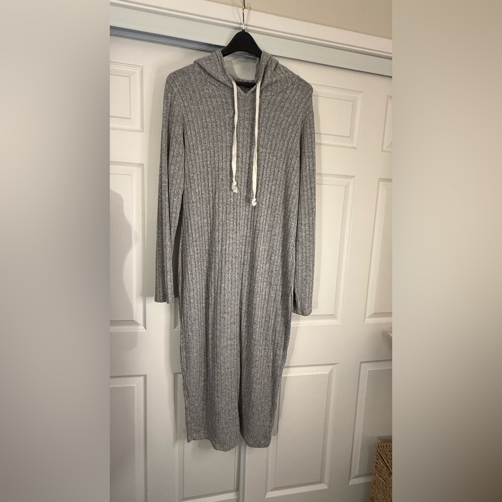 Fashion Nova Light Gray Ribbed Hooded Midi Dress